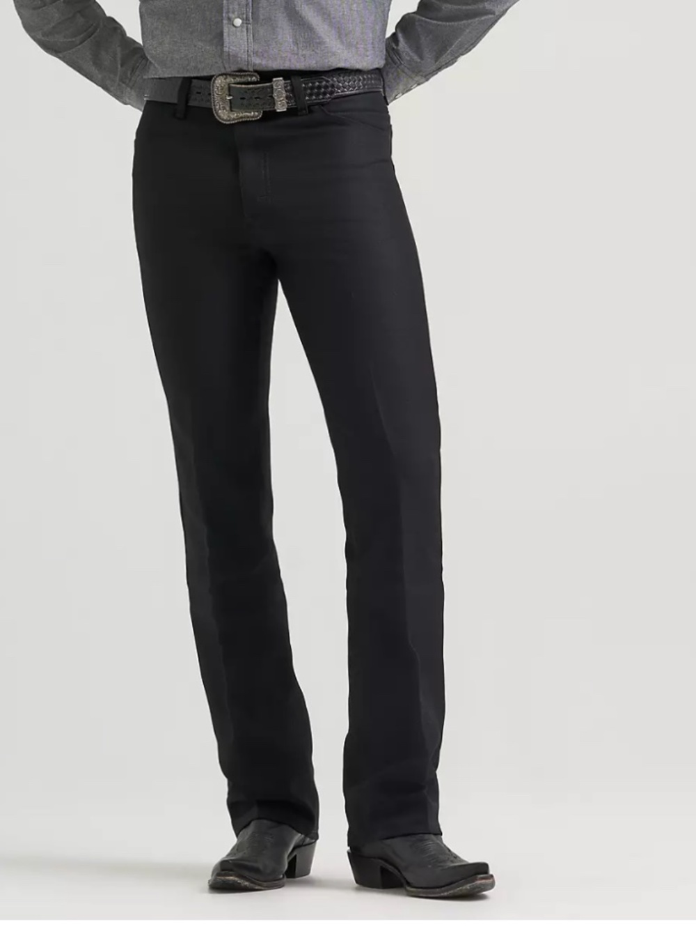 Wrangler Wrancher Dress Jean in Black Size 33x36